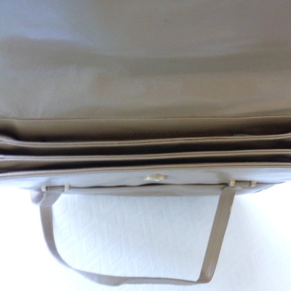 NINA RICCI PARIS taupe tan LEATHER bag Vintage - Picture 8 of 10